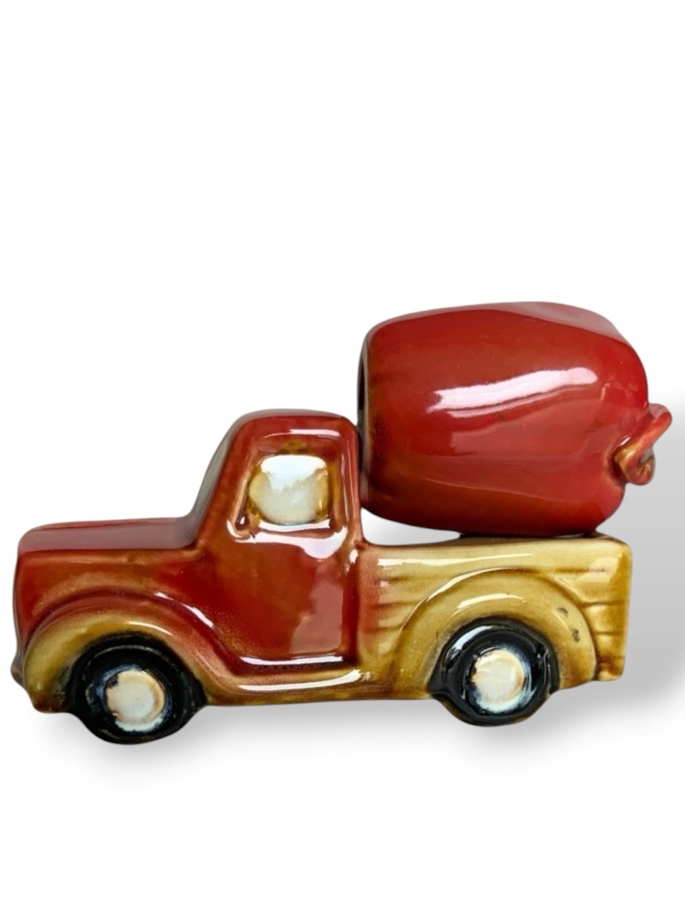 Farm Apple Truck Salt Pepper Shaker Set Ceramic Vintage Truck with Apple
